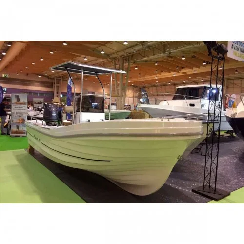 Barco pequeño Dipol P-580 Pescador