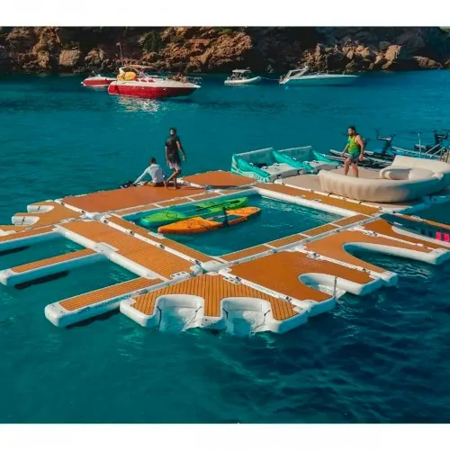 Muelle Individual Yachtbeach para... Muelle Individual Yachtbeach para...