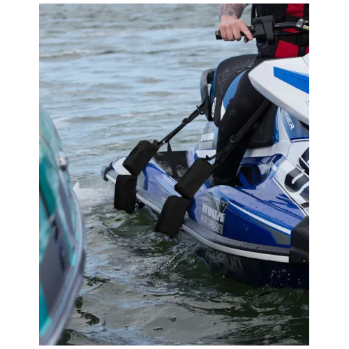 Defensa acolchada para motos de agua...