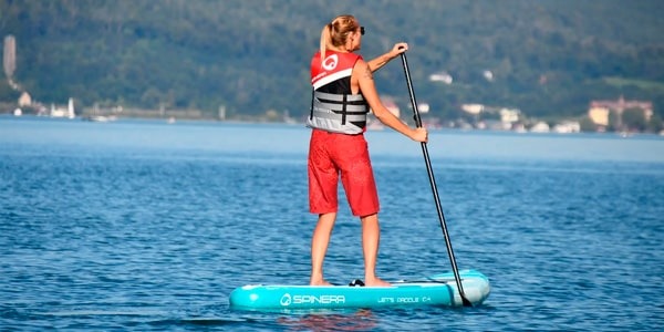 Chalecos y trajes de neopreno para paddle surf