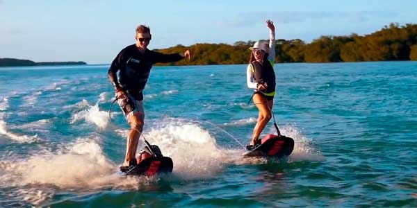 Jetsurf Adventure DFI, una tabla de jetsurf diseñada para la aventura