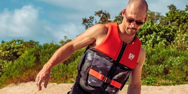 Chalecos de Neopreno Jetpilot, prepárate para el verano