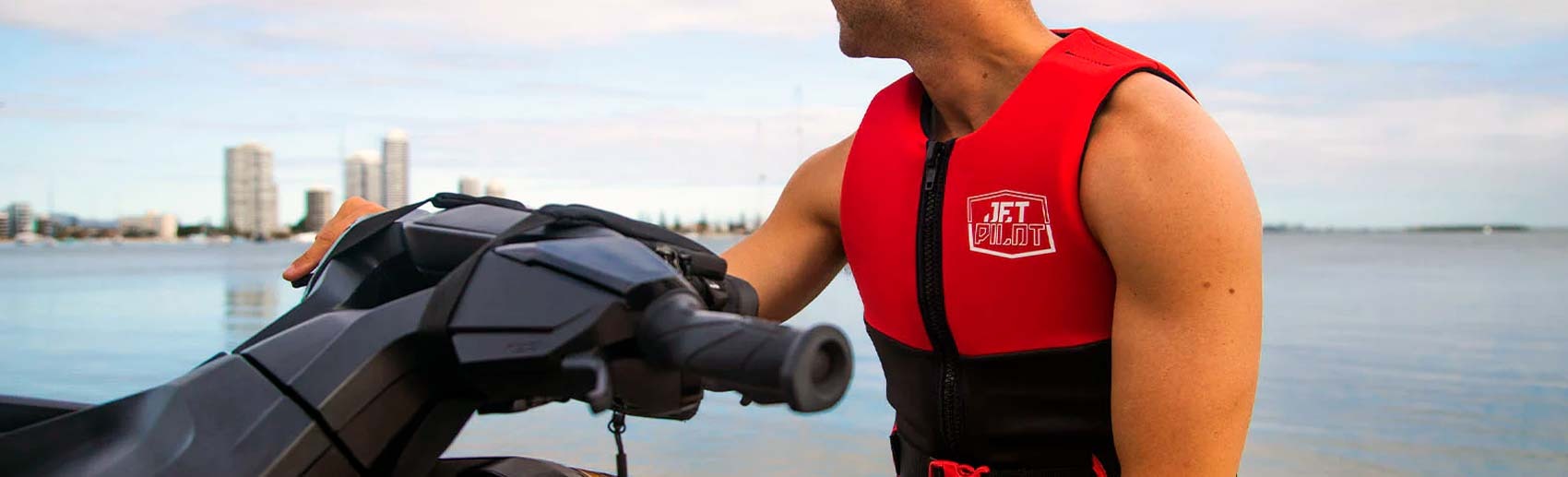 Chalecos de Neopreno Jetpilot, prepárate para el verano